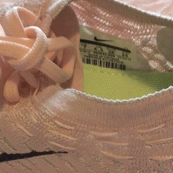 Nike Air zoom fearless fly knit chrome blush size 7 - Picture 7 of 8